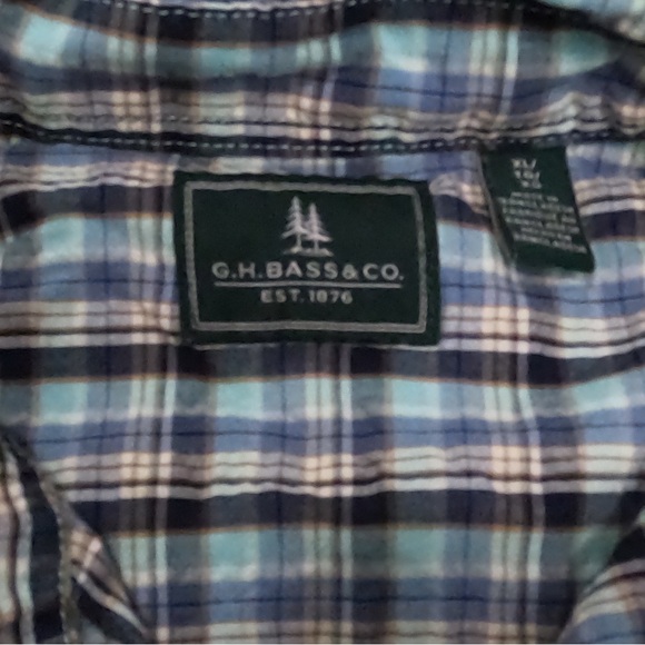 Short sleeve button down - Picture 3 of 3